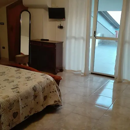 ベッド・アンド・ブレックファスト Sentiero Romantico エーボリ